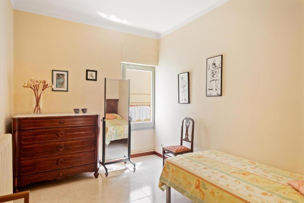 Figueres Old Town Apartment Esterno foto